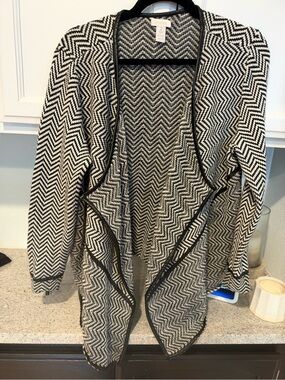 Chico's Black & White Chevron Drape Cardigan
